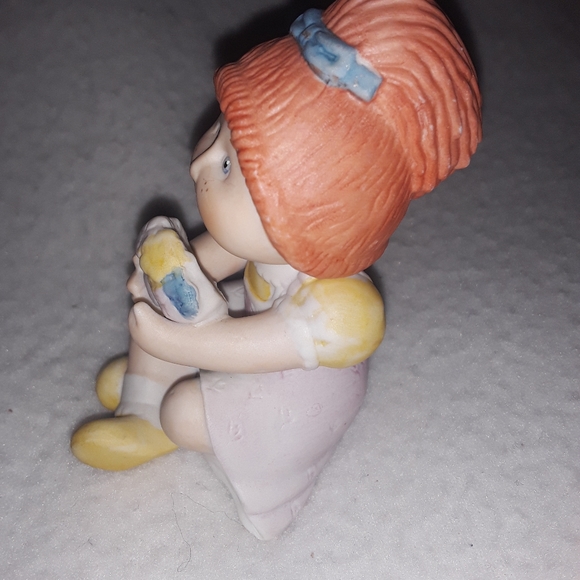 Cabbage Patch Kids Porcelain/Ceramic Figurine 1984 - Picture 4 of 6